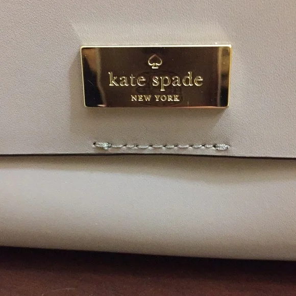 Kate Spade crossbody purse - Picture 2 of 7